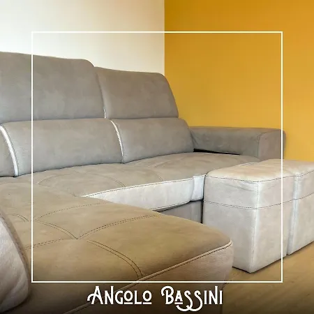 Angolo Bassini - דירה